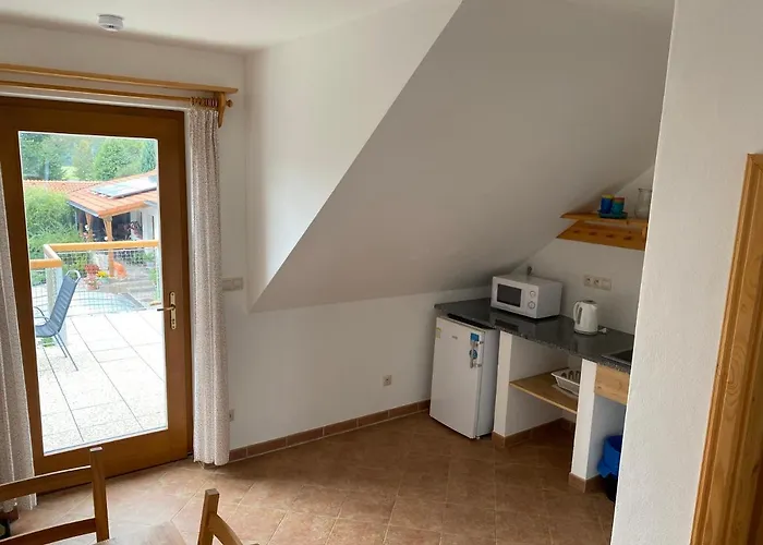 Za Humny Apartmanhotel 3*